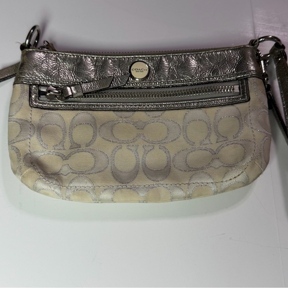 Coach Handbags - Y2K Coach Silver and Cream Women's Bag